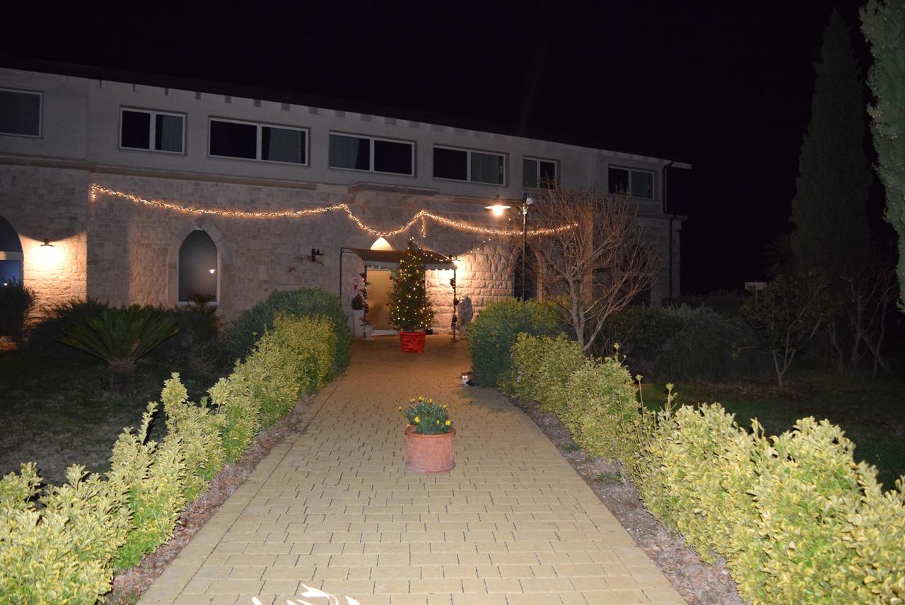 阿夸维瓦德莱丰蒂Zyra Garden Club住宿加早餐旅馆 外观 照片